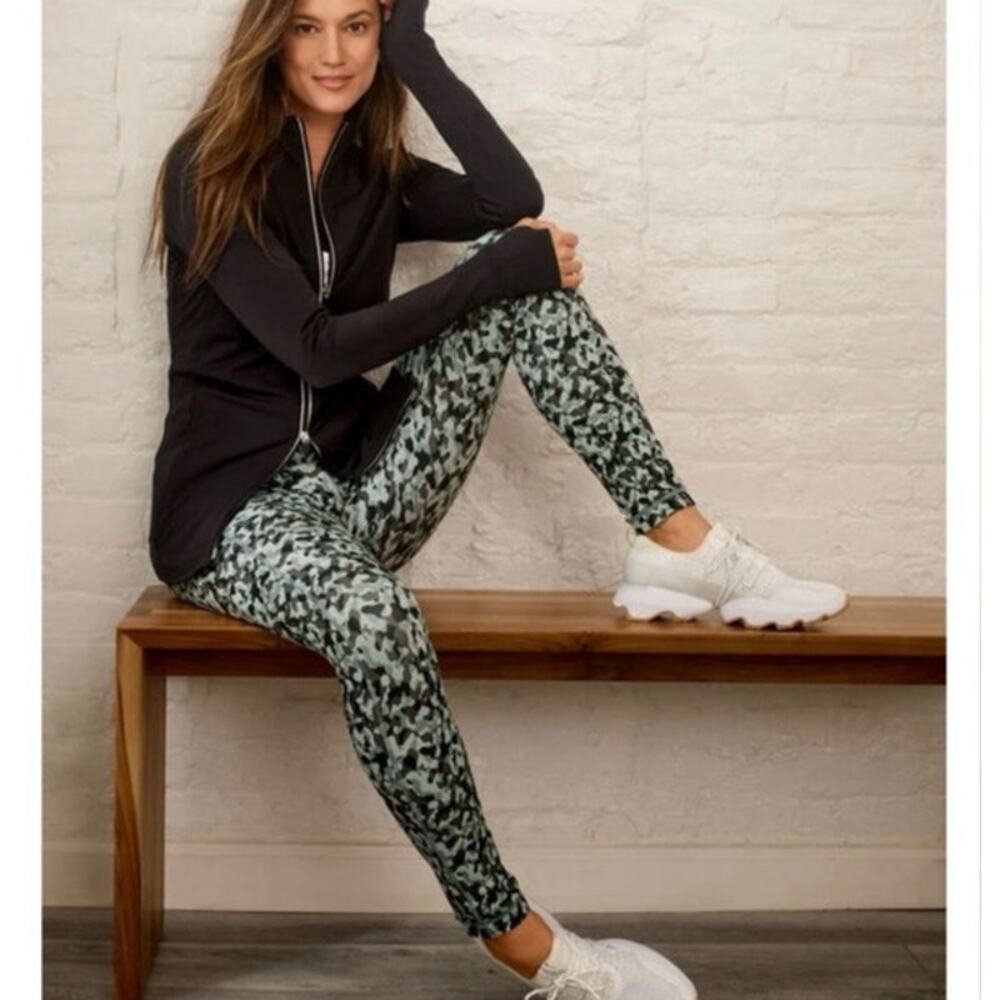 T By Talbots Performance Interlock Black And Gree… - image 8